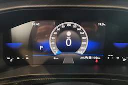 met. punainen Volkswagen T-Cross 2026 kuva 17.
