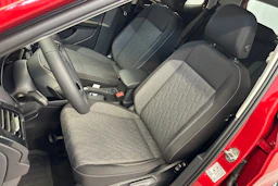punainen Volkswagen T-Cross 2026 kuva 16.