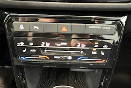 punainen Volkswagen T-Cross 2026 kuva 24.