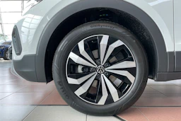 valkoinen Volkswagen T-Cross 2026 kuva 10.