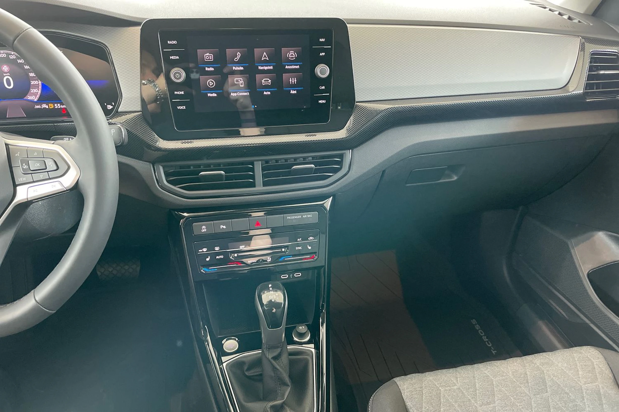 valkoinen Volkswagen T-Cross 2026 kuva 16.