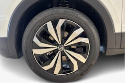 valkoinen Volkswagen T-Cross 2026 kuva 9.