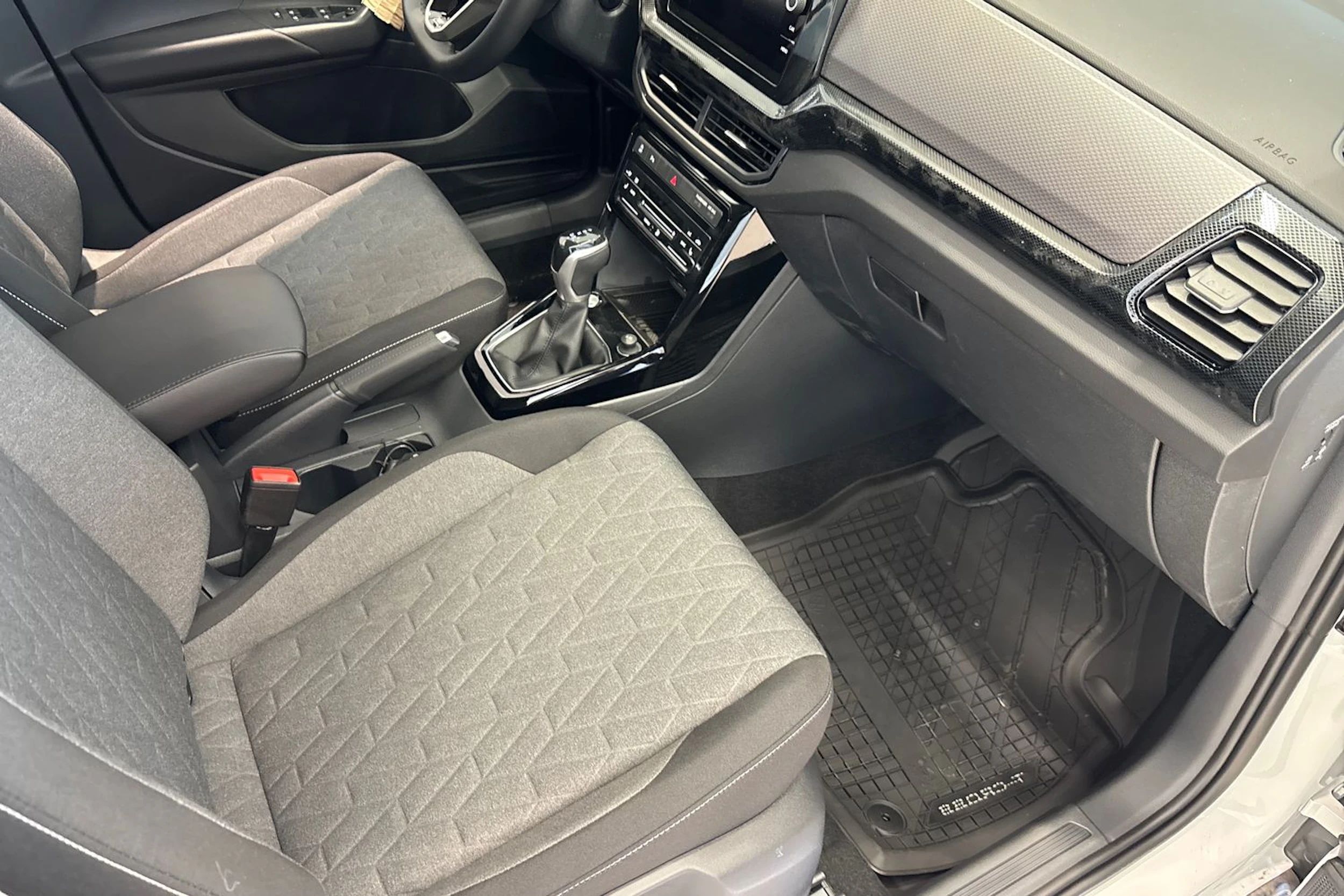 valkoinen Volkswagen T-Cross 2026 kuva 11.