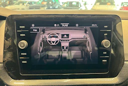 valkoinen Volkswagen T-Cross 2026 kuva 23.