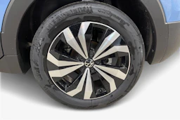 sininen Volkswagen T-Cross 2026 kuva 9.