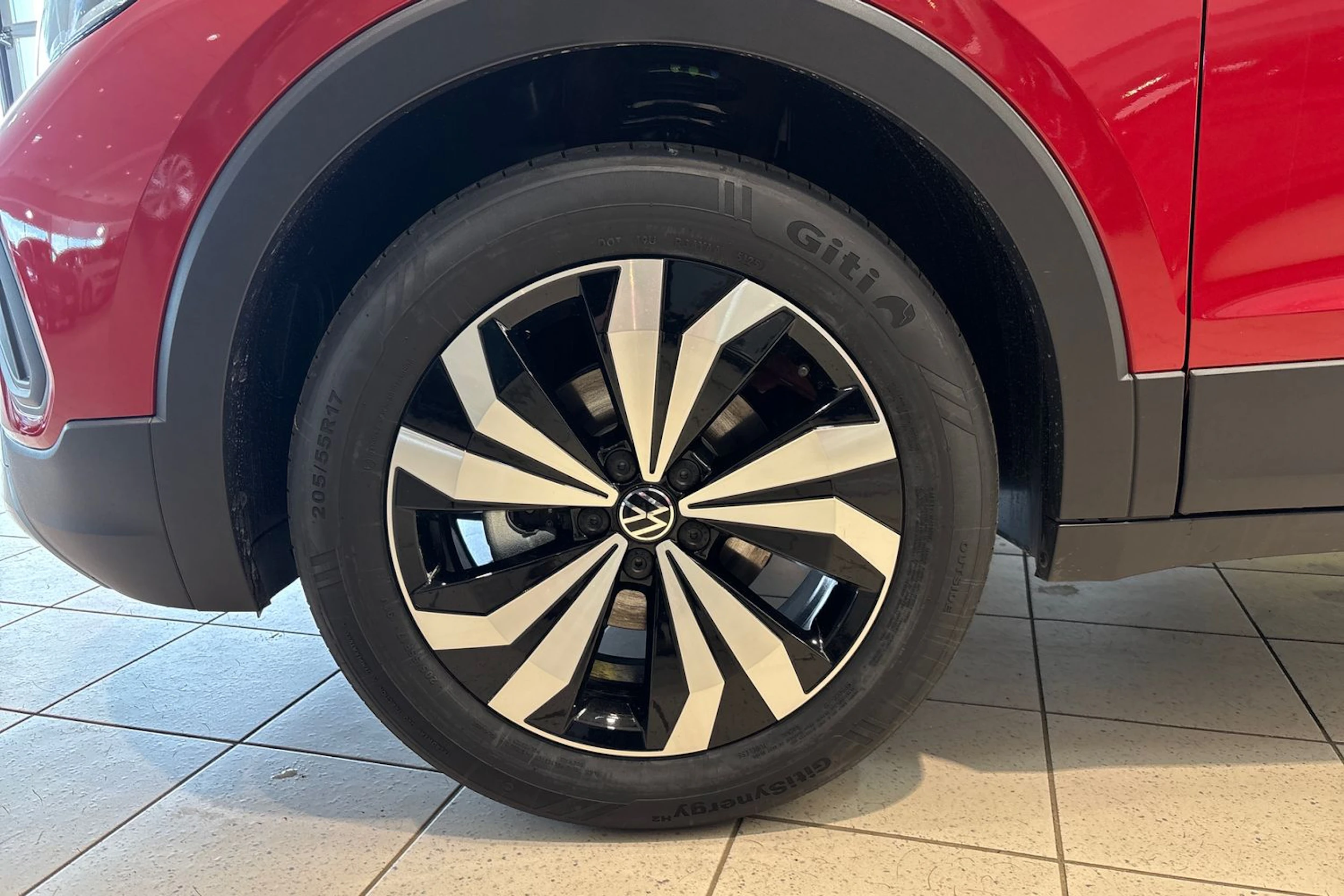 punainen Volkswagen T-Cross 2026 kuva 10.