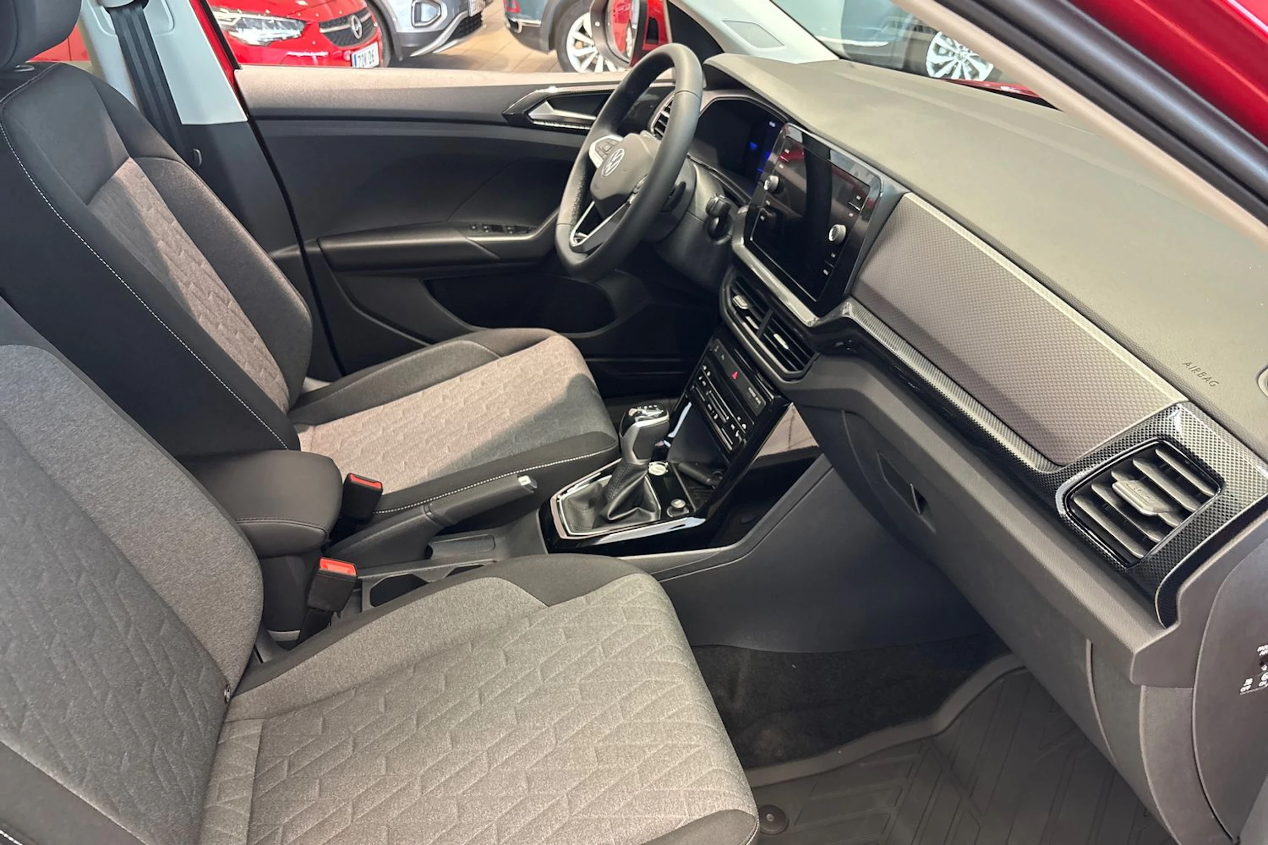punainen Volkswagen T-Cross 2026 kuva 11.