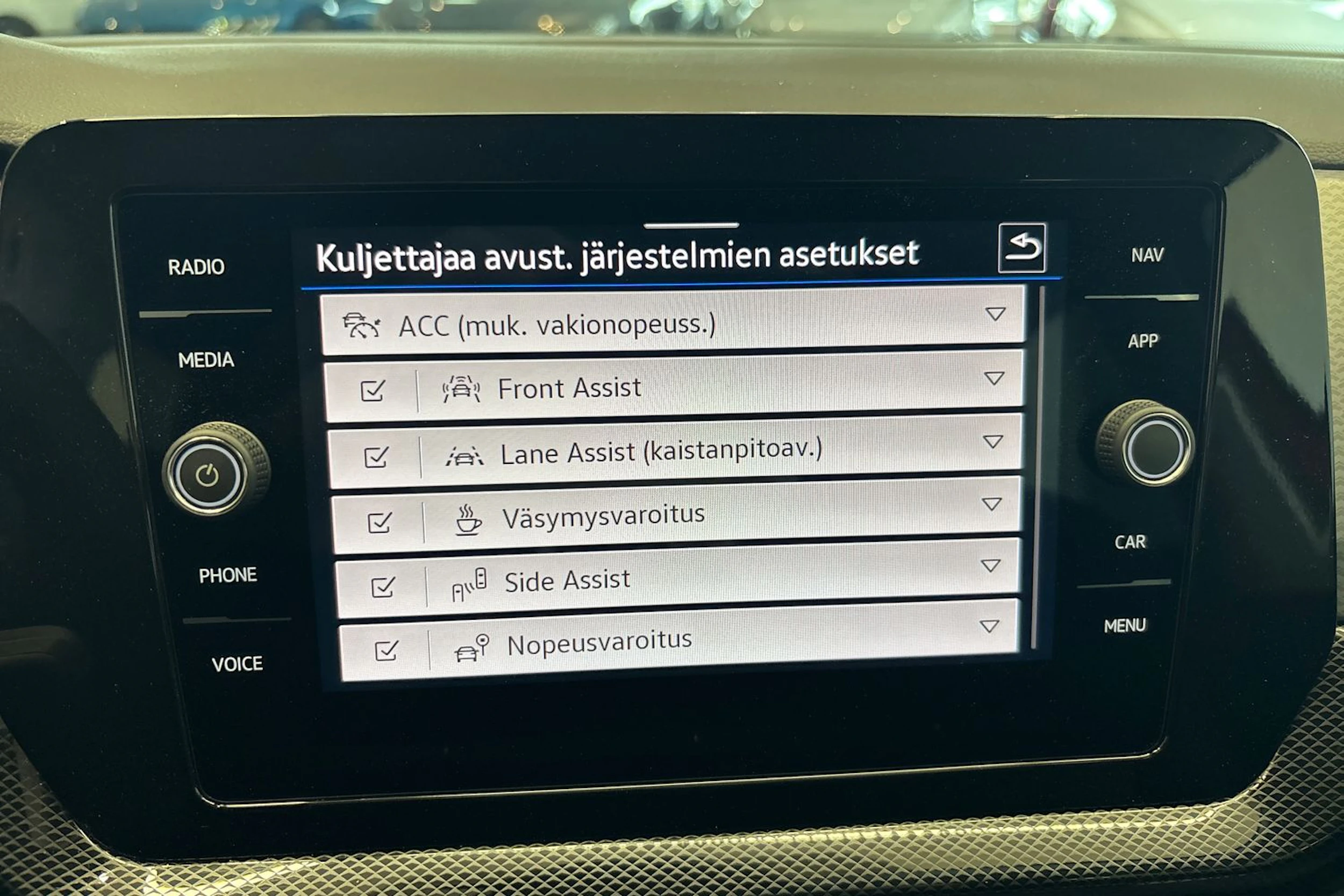 punainen Volkswagen T-Cross 2026 kuva 24.