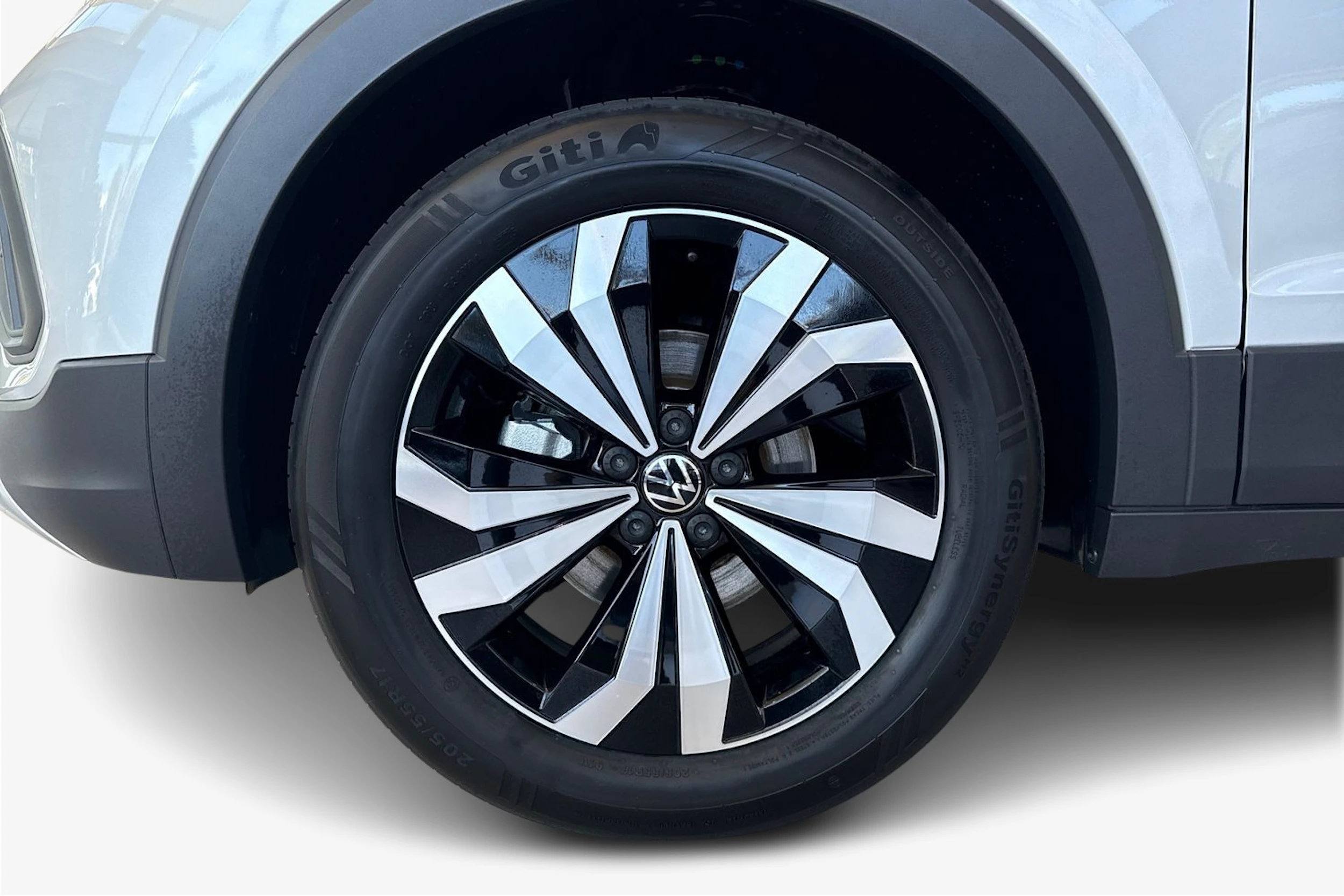 harmaa Volkswagen T-Cross 2026 kuva 9.