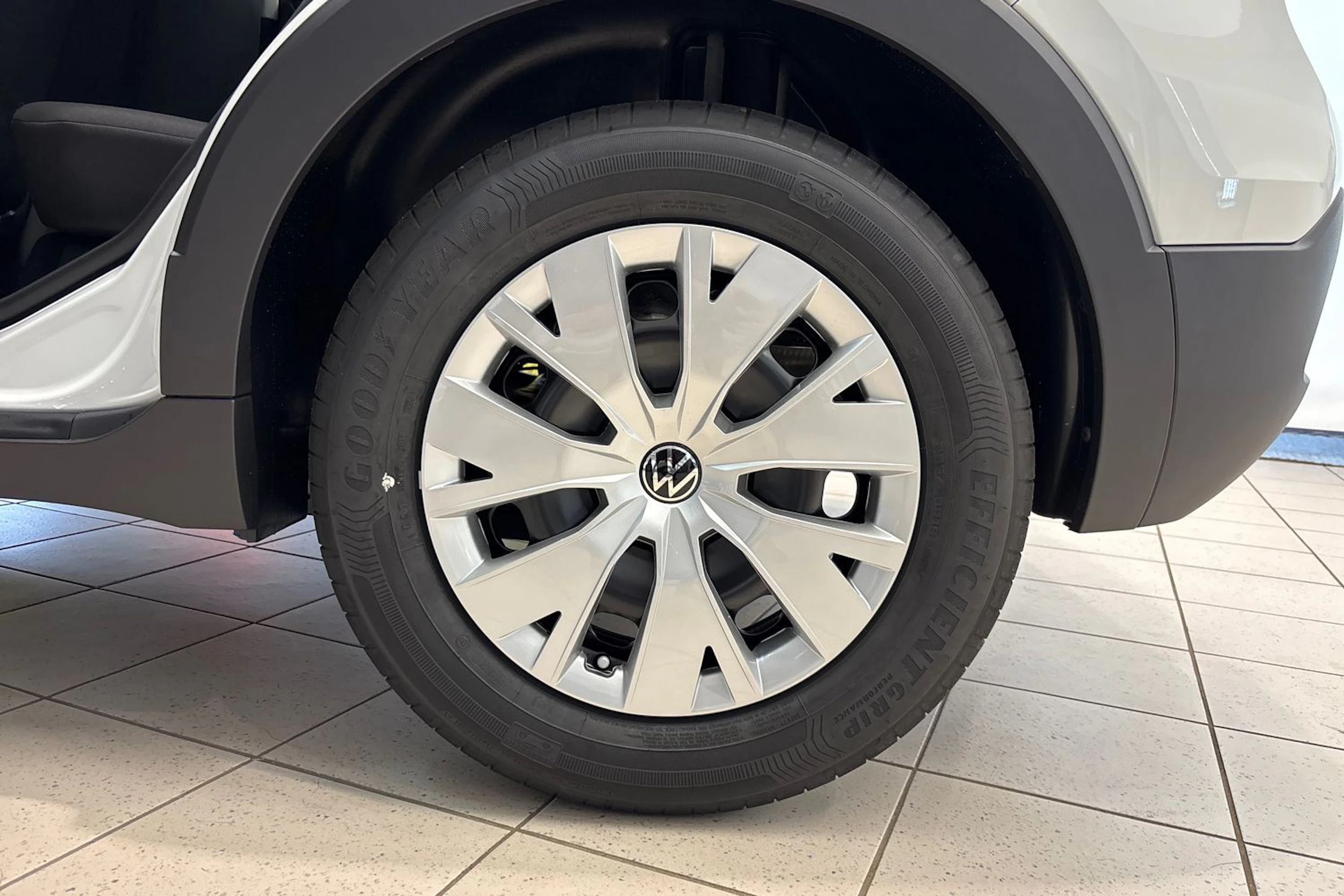 valkoinen Volkswagen T-Cross 2026 kuva 10.