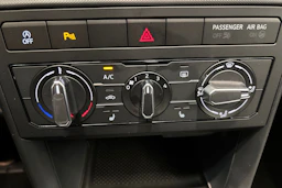 valkoinen Volkswagen T-Cross 2026 kuva 28.