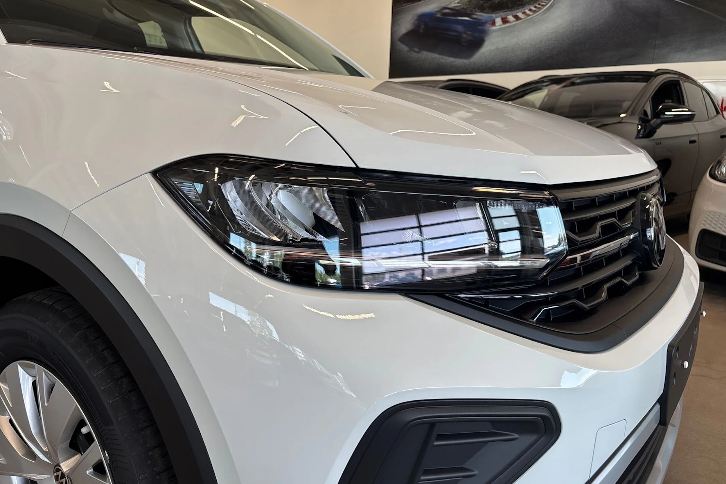 valkoinen Volkswagen T-Cross 2026 kuva 16.