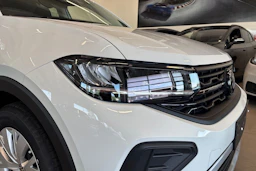 valkoinen Volkswagen T-Cross 2026 kuva 16.