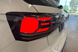 valkoinen Volkswagen T-Cross 2026 kuva 17.