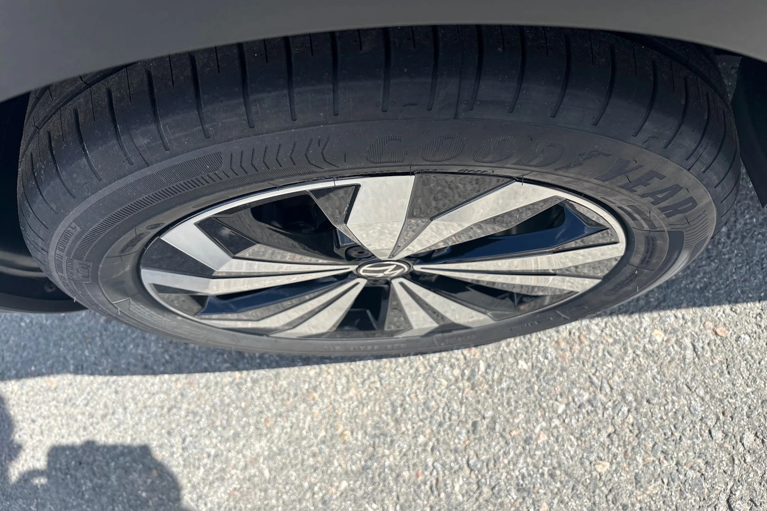 harmaa Volkswagen T-Cross 2026 kuva 10.