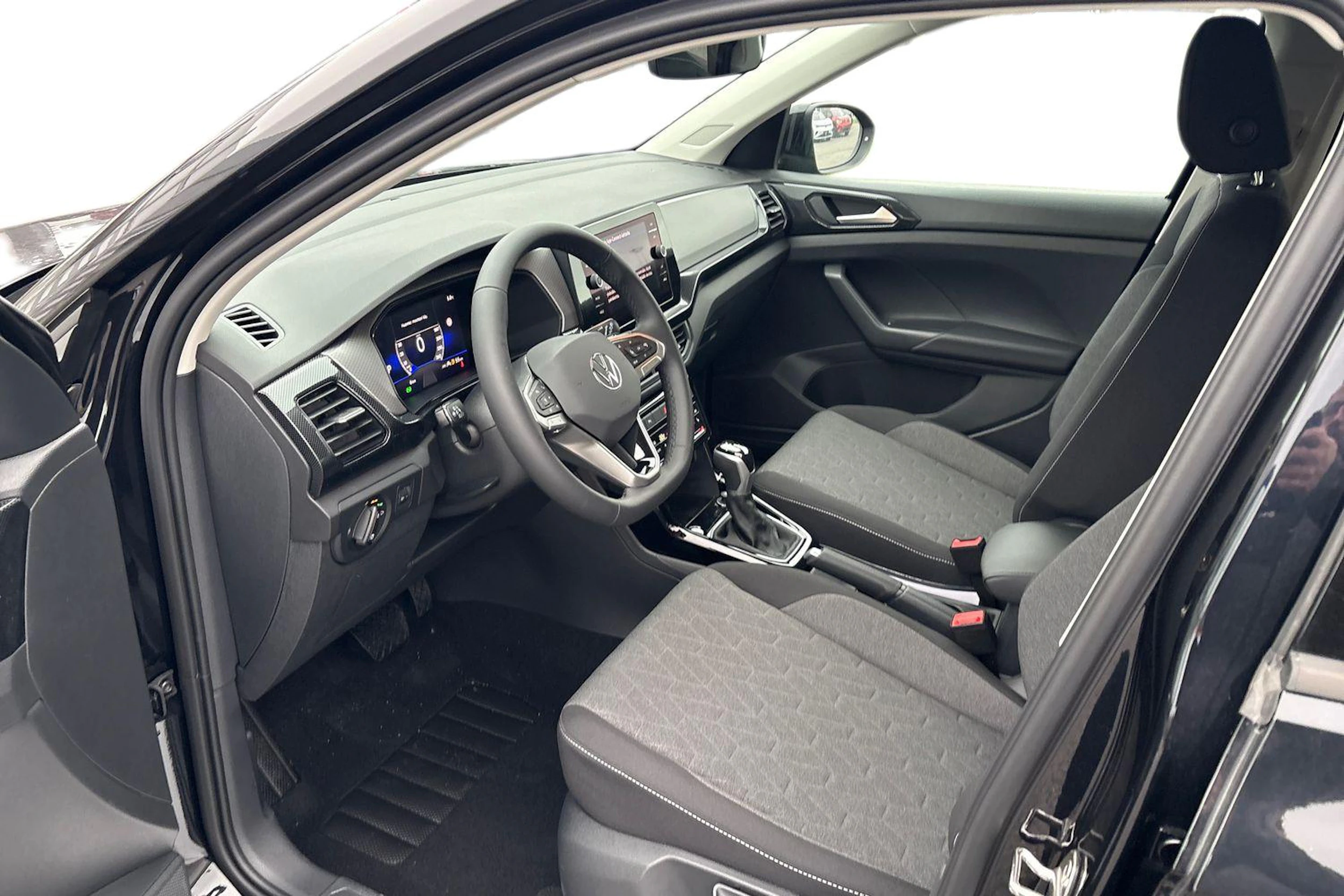 musta Volkswagen T-Cross 2026 kuva 6.