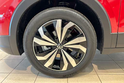 punainen Volkswagen T-Cross 2026 kuva 10.