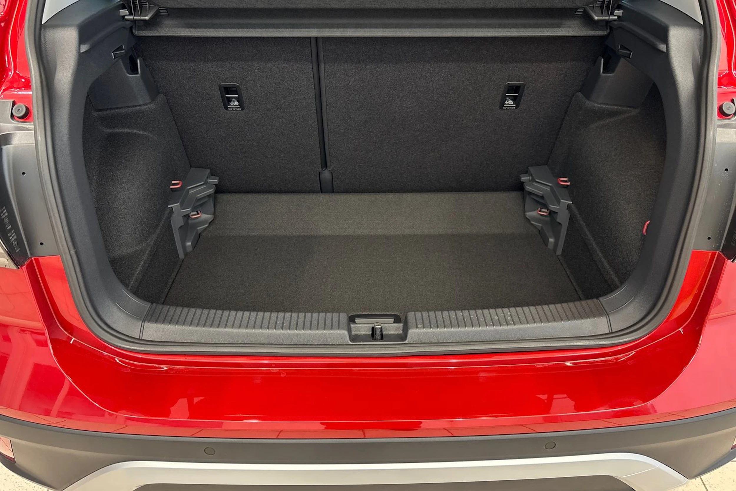 punainen Volkswagen T-Cross 2026 kuva 12.