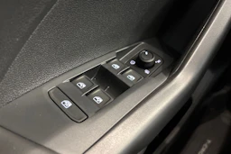 punainen Volkswagen T-Cross 2026 kuva 16.