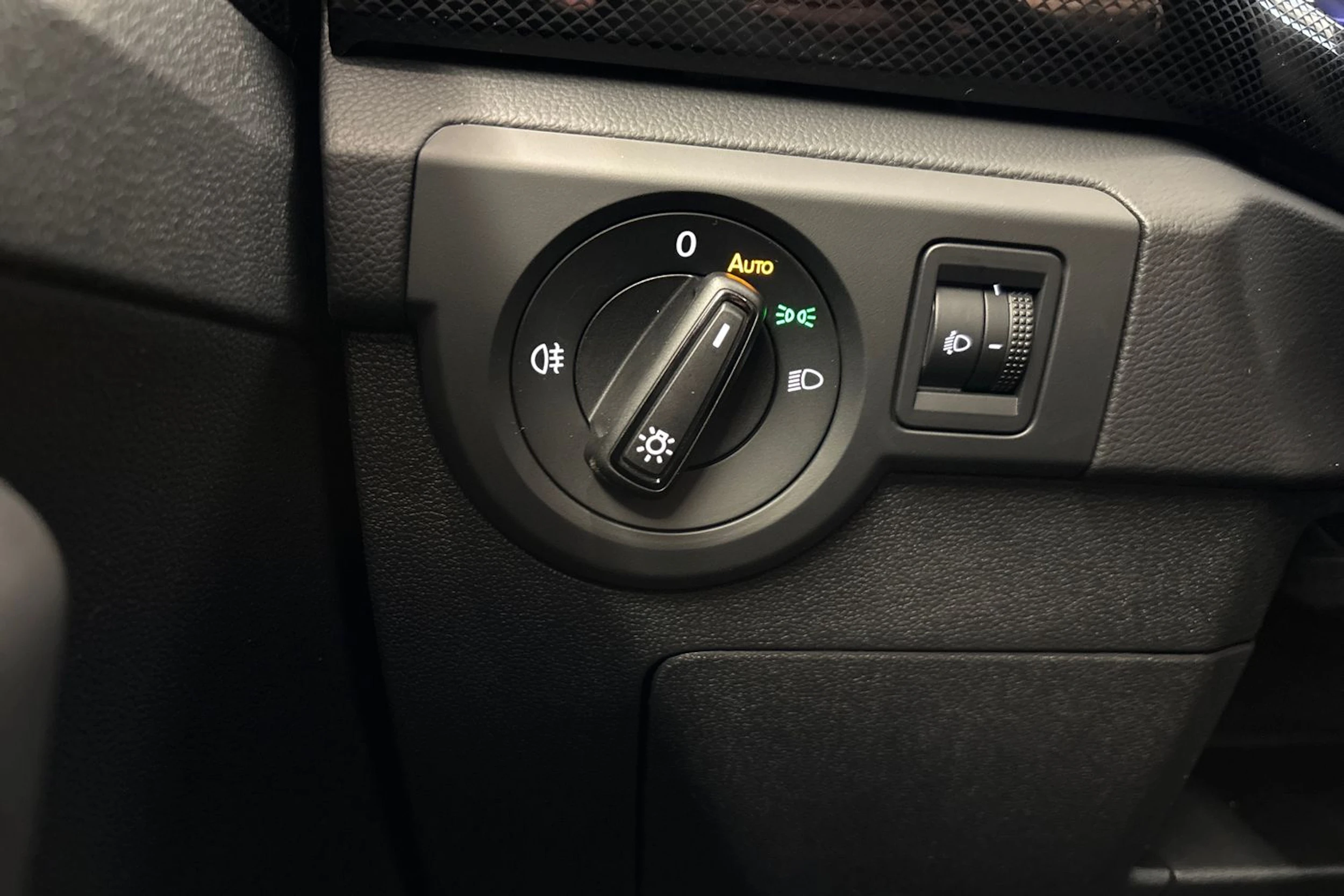 punainen Volkswagen T-Cross 2026 kuva 17.