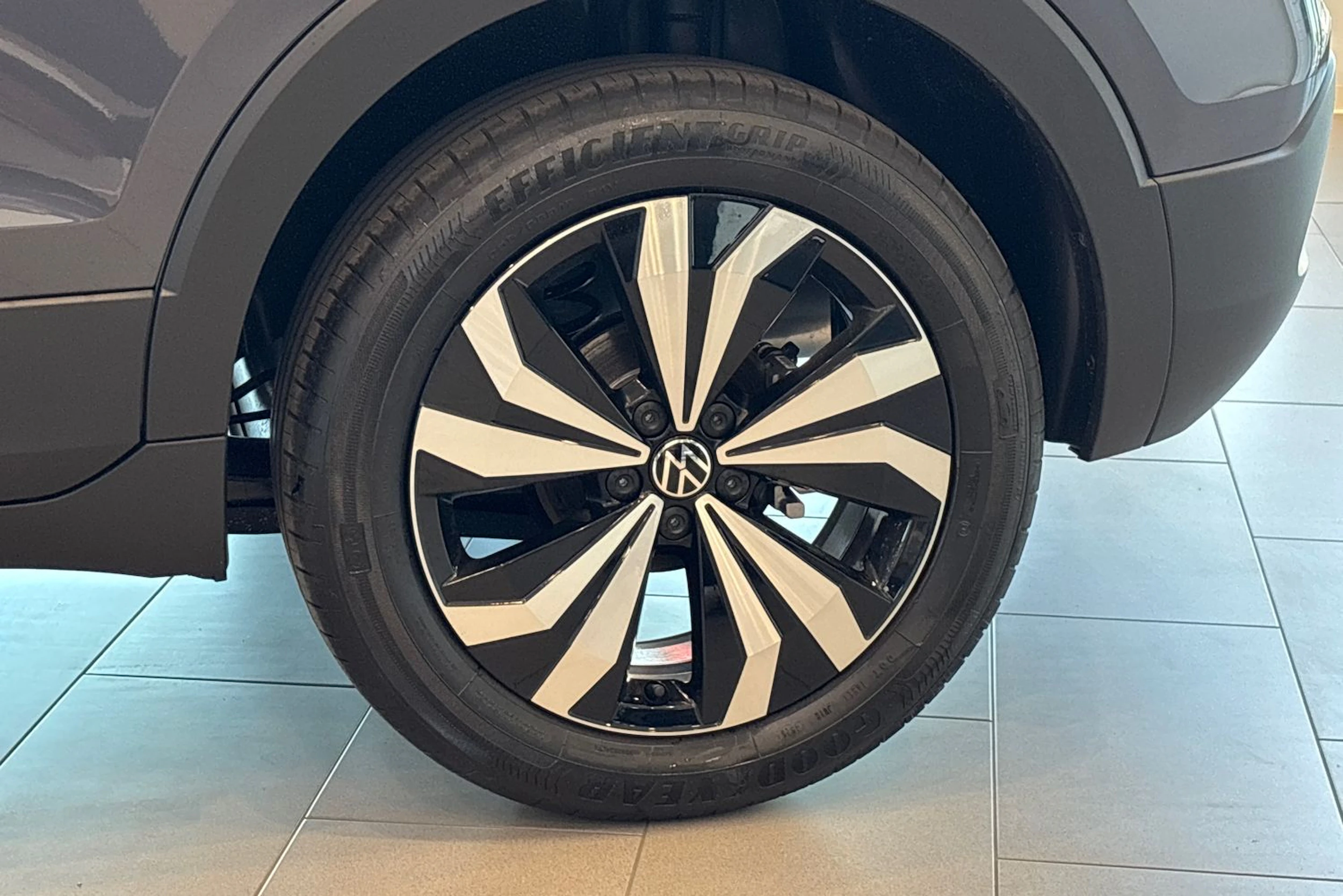 harmaa Volkswagen T-Cross 2026 kuva 10.