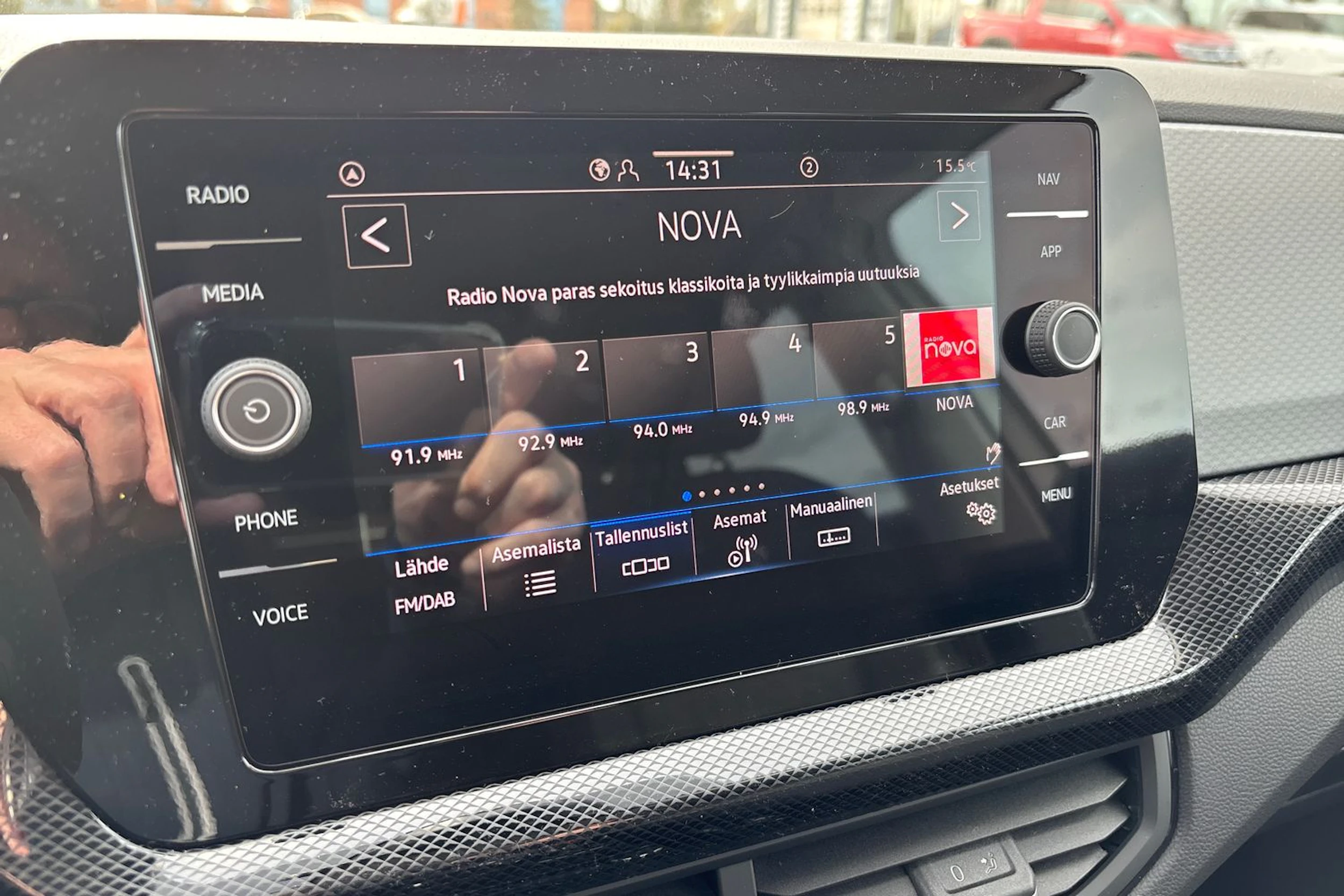 valkoinen Volkswagen T-Cross 2026 kuva 15.