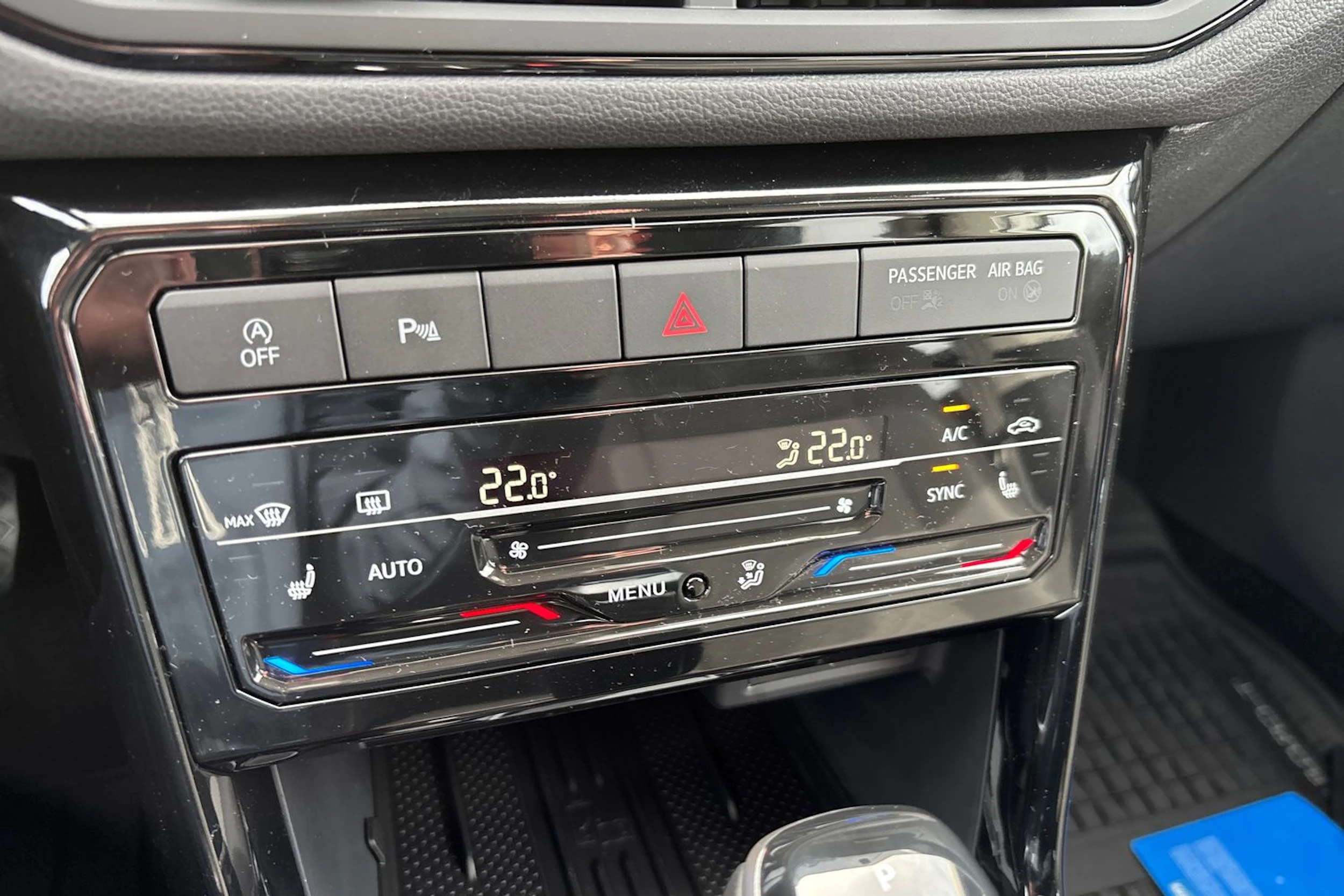 valkoinen Volkswagen T-Cross 2026 kuva 16.