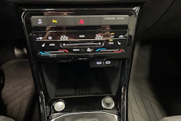 musta Volkswagen T-Cross 2026 kuva 11.