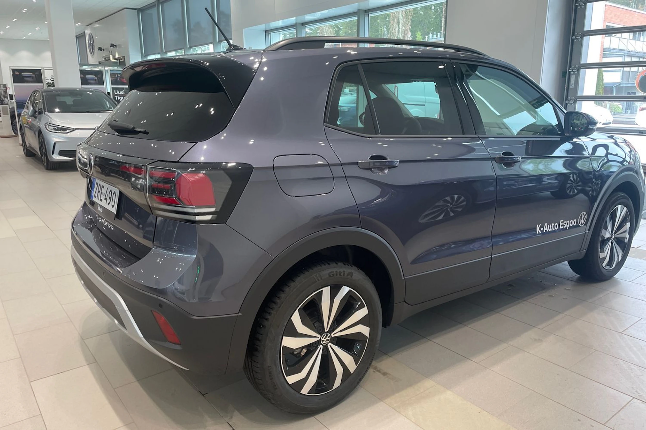 harmaa Volkswagen T-Cross 2026 kuva 12.