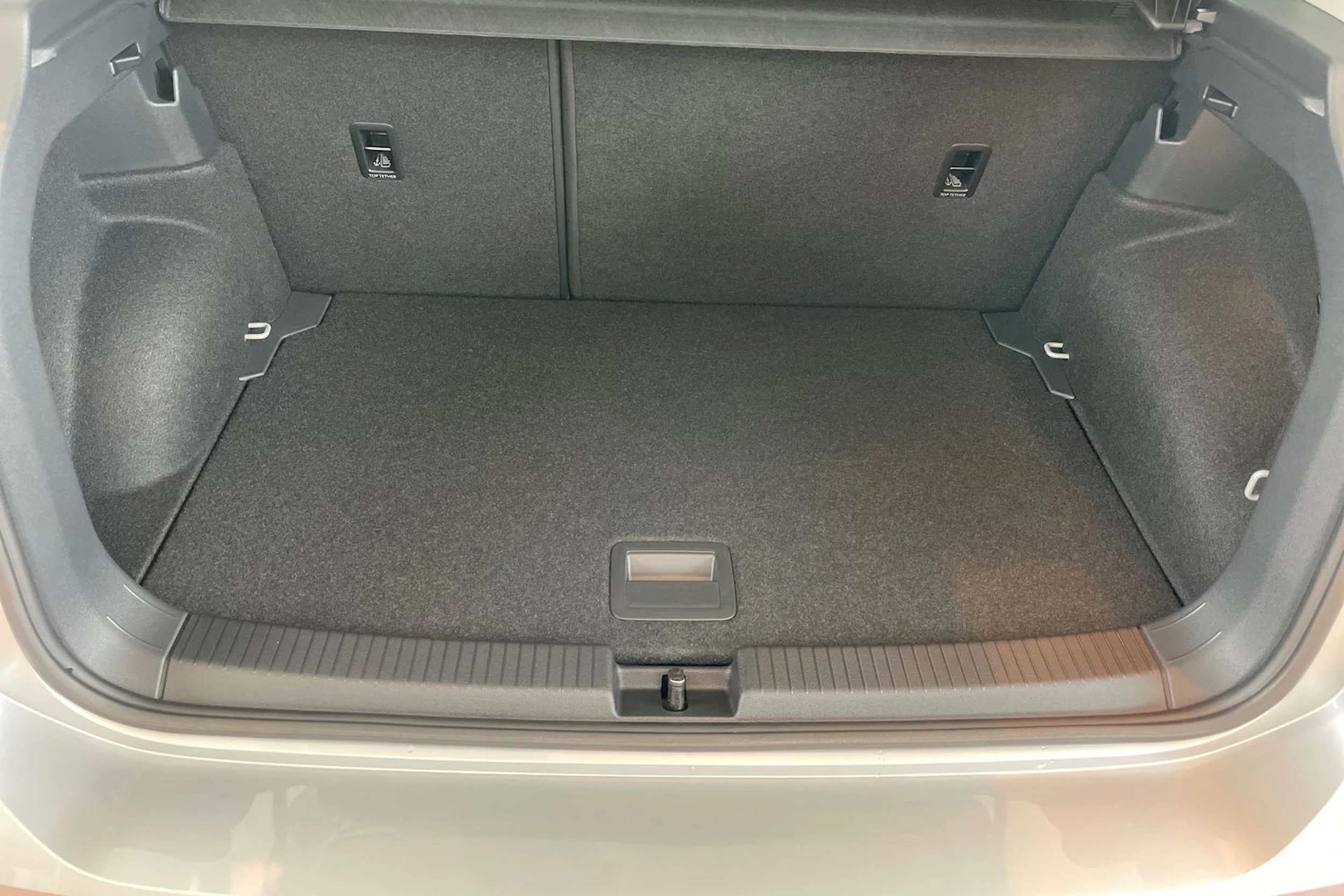 harmaa Volkswagen T-Cross 2026 kuva 18.