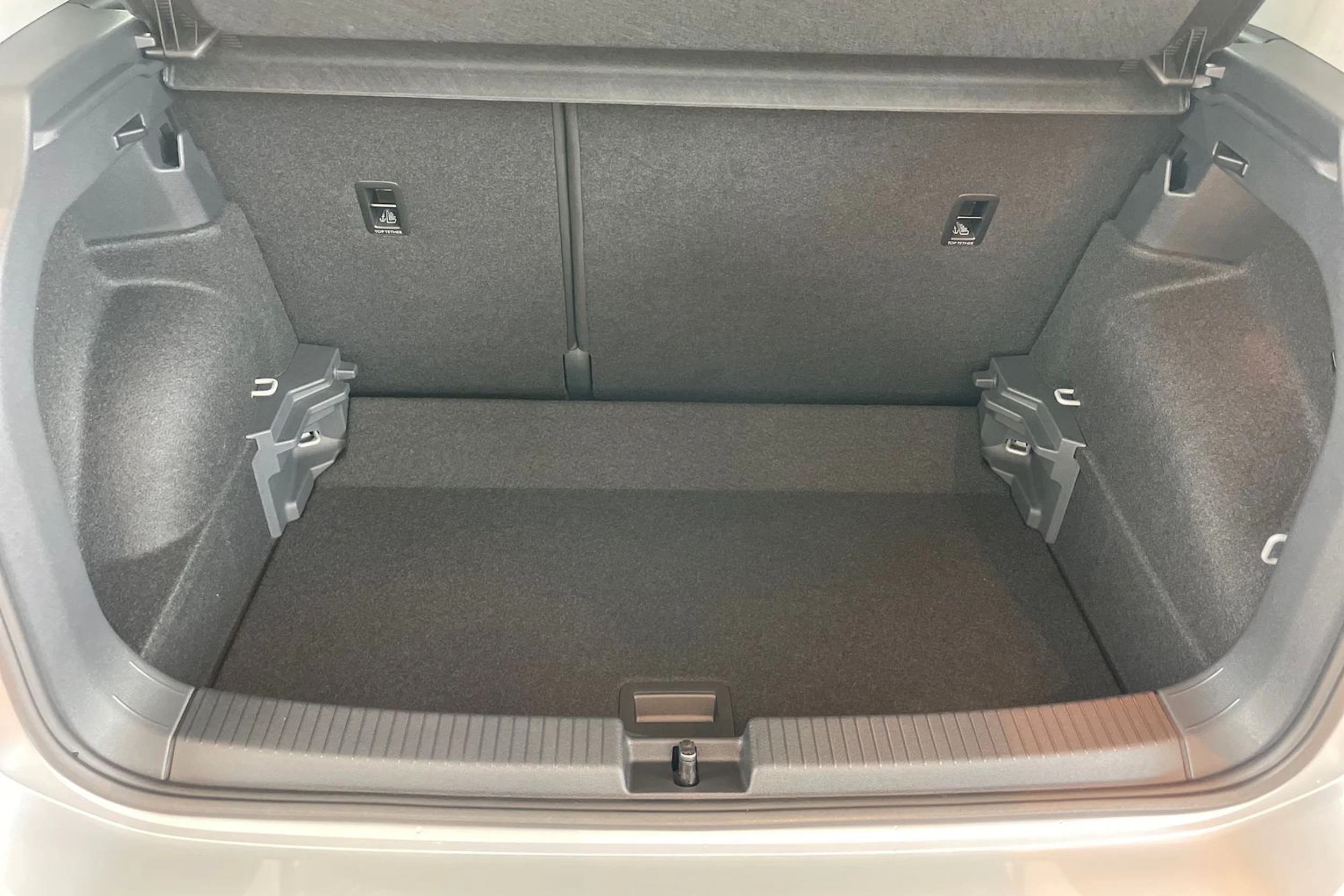 harmaa Volkswagen T-Cross 2026 kuva 20.