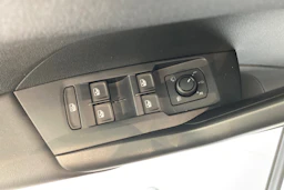 valkoinen Volkswagen T-Cross 2026 kuva 12.