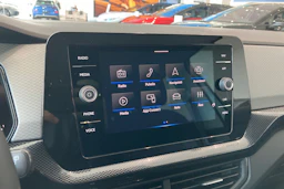 valkoinen Volkswagen T-Cross 2026 kuva 15.