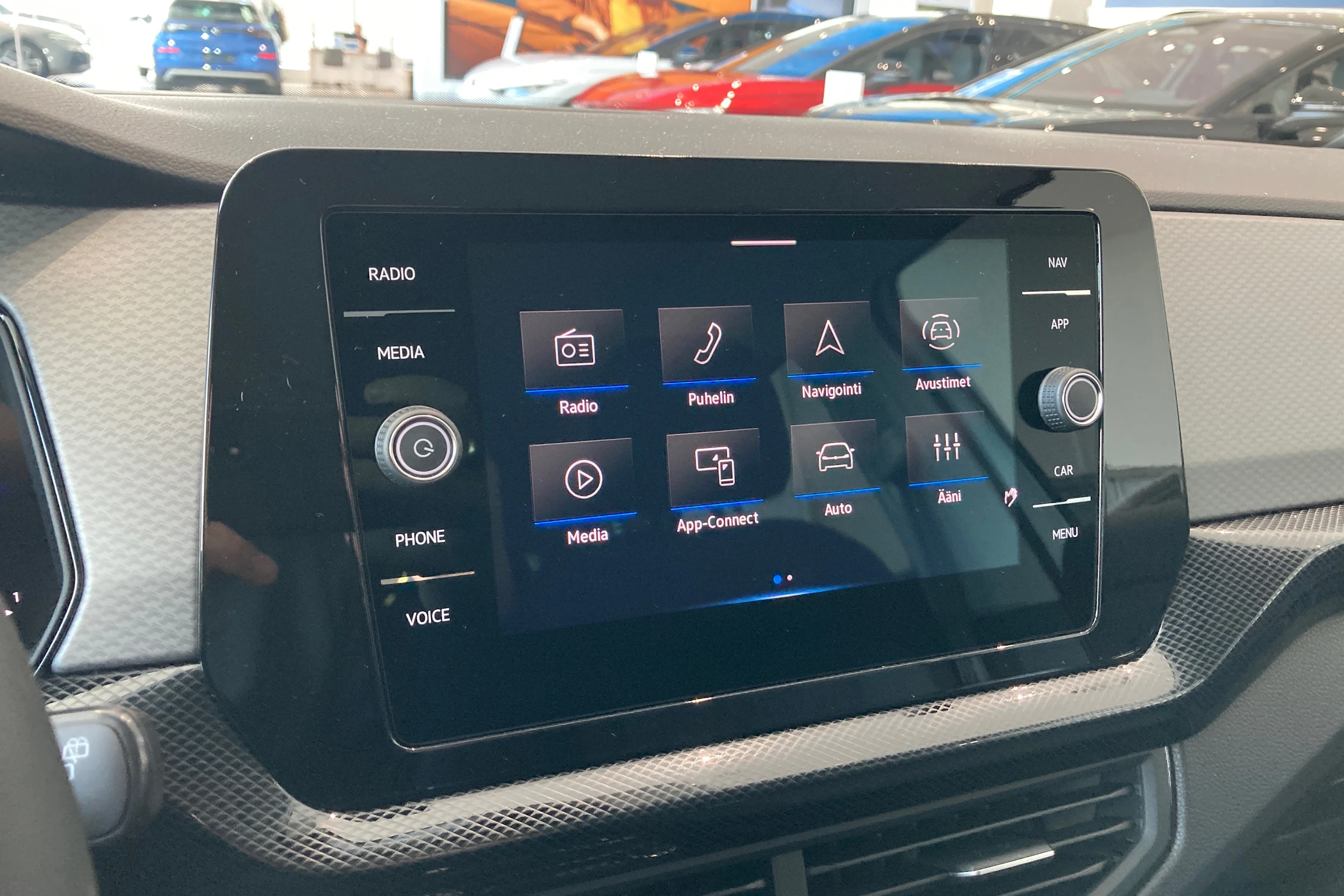 valkoinen Volkswagen T-Cross 2026 kuva 15.