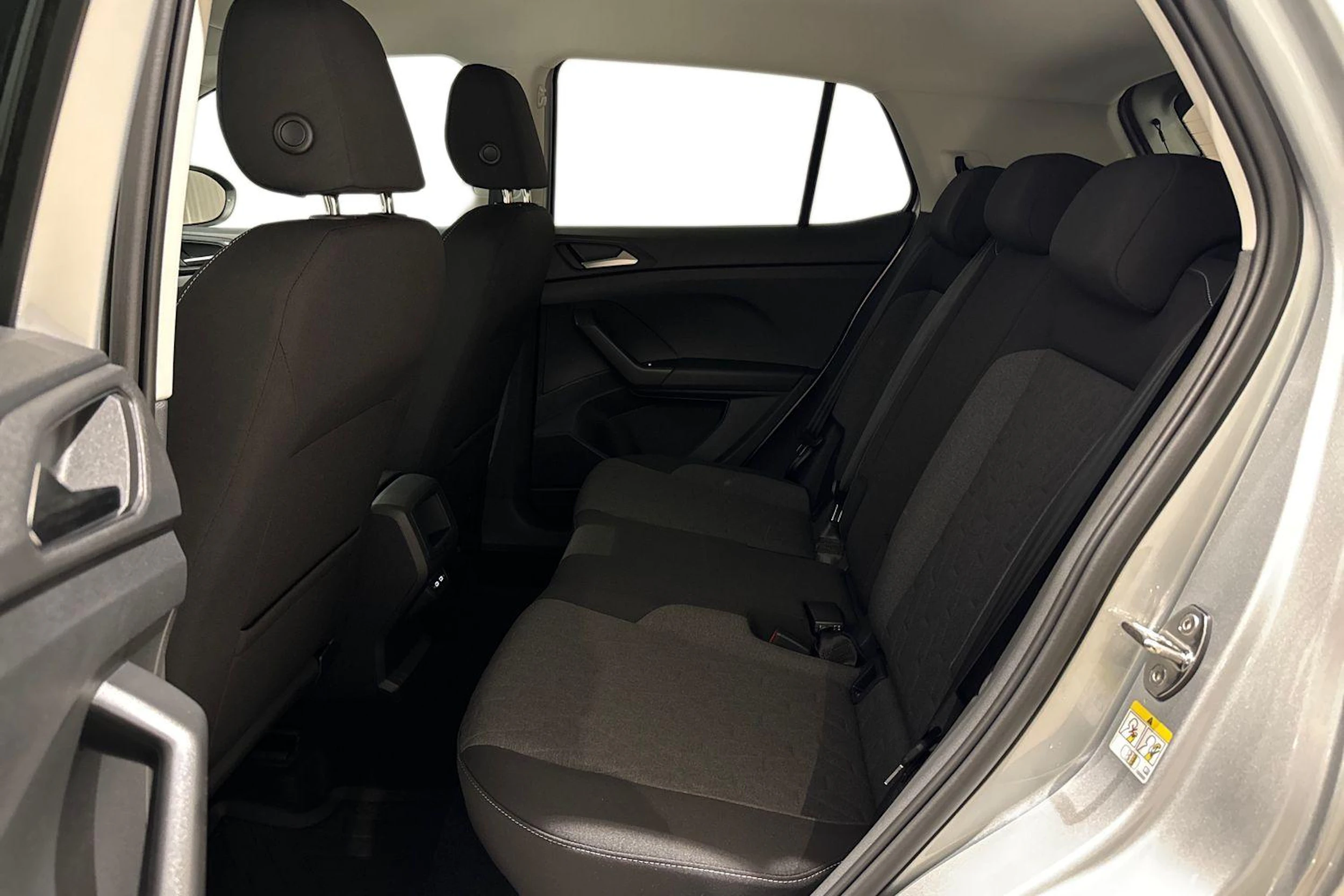 met. harmaa Volkswagen T-Cross 2027 kuva 8.