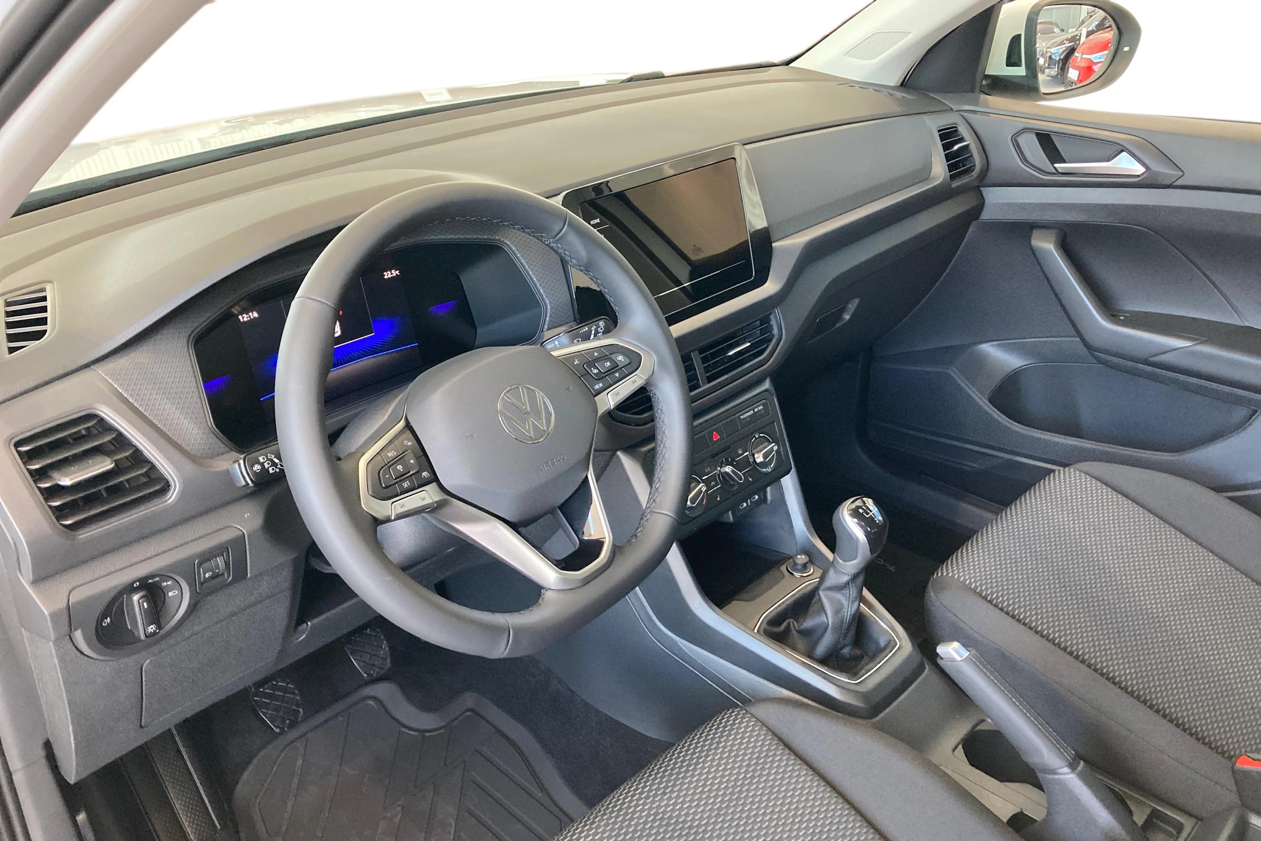 valkoinen Volkswagen T-Cross 2027 kuva 6.