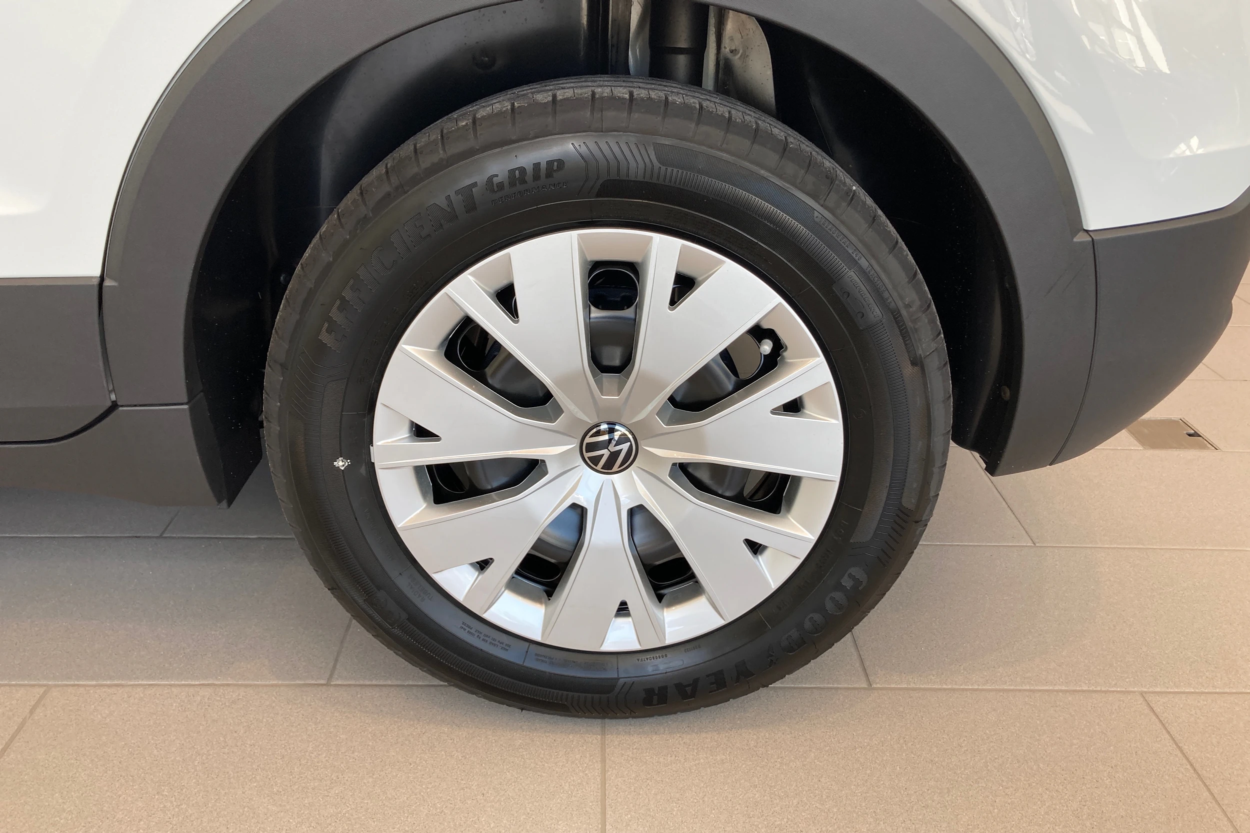 valkoinen Volkswagen T-Cross 2027 kuva 10.