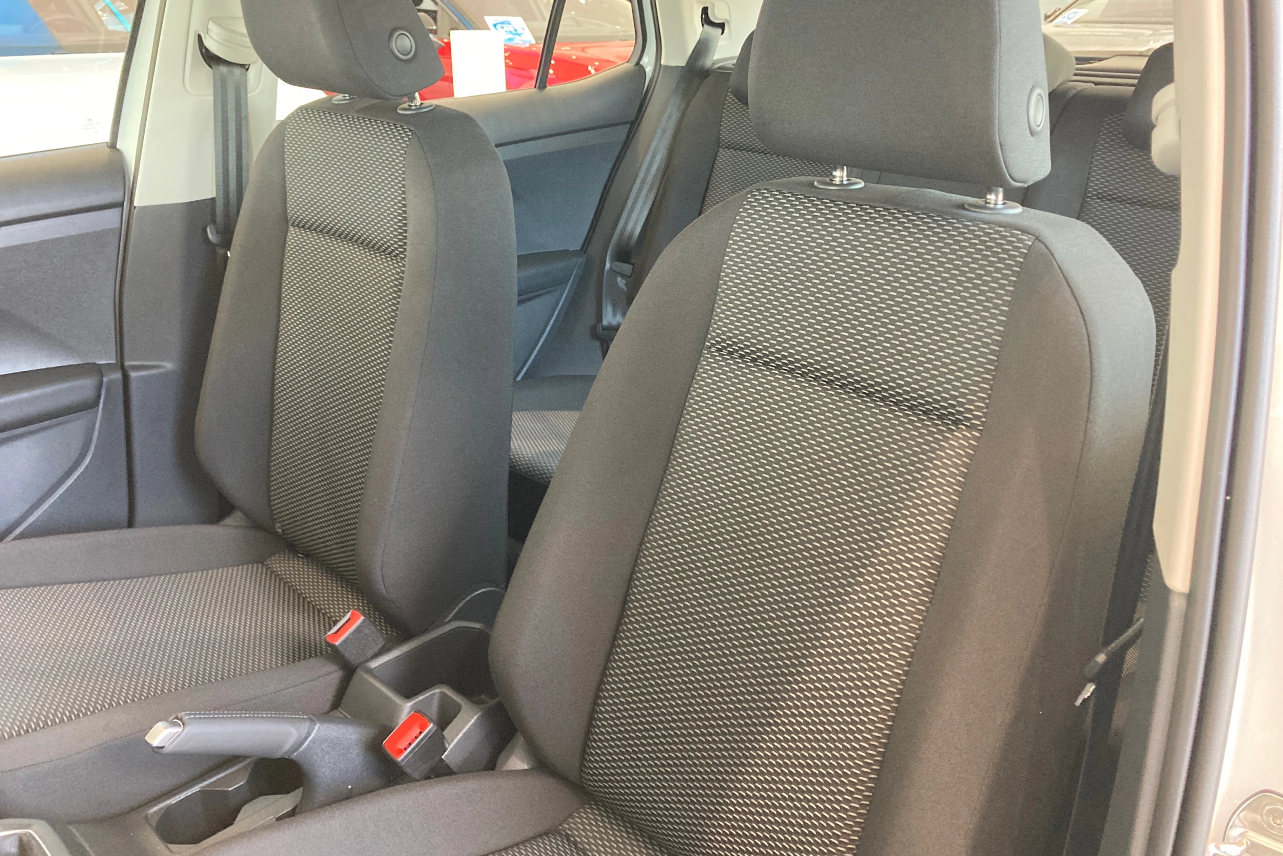 valkoinen Volkswagen T-Cross 2027 kuva 11.