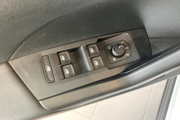 valkoinen Volkswagen T-Cross 2027 kuva 12.