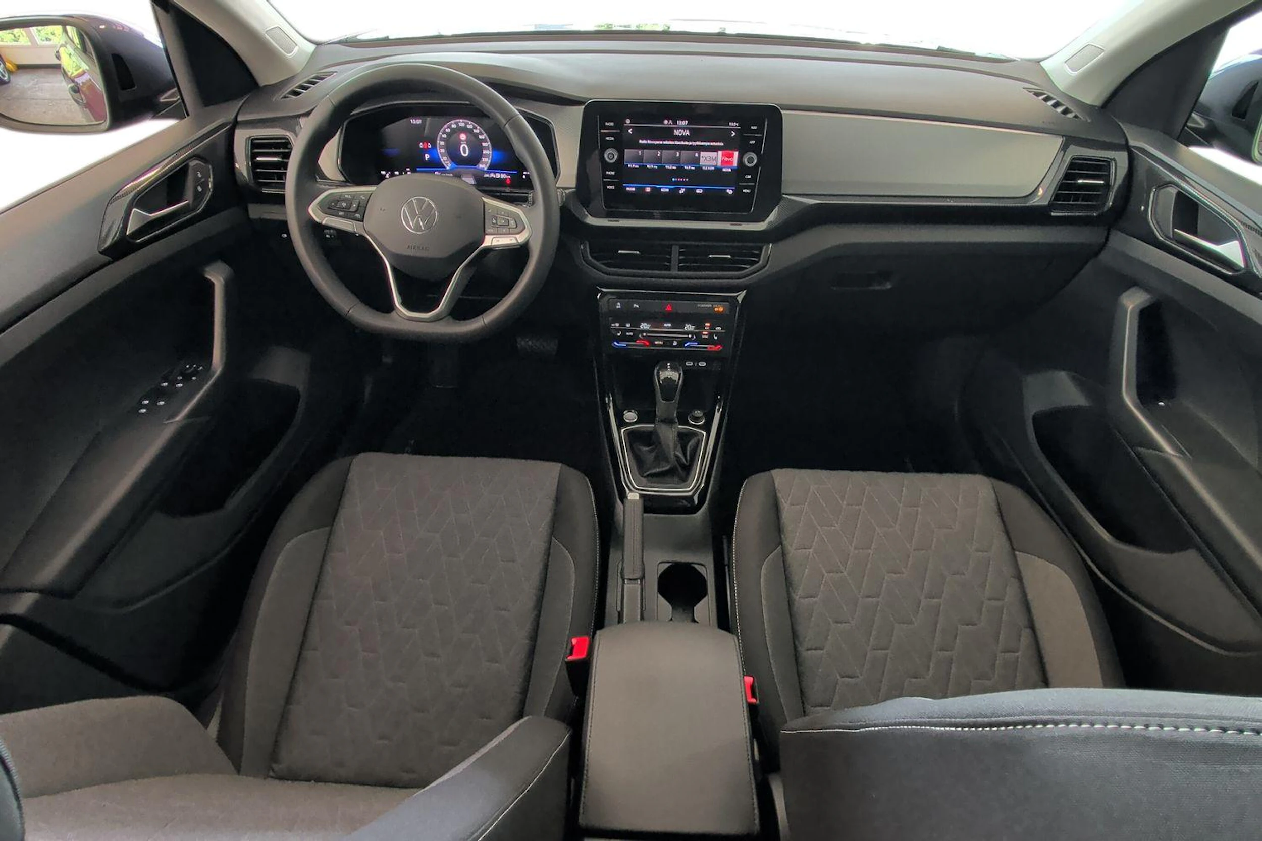 harmaa Volkswagen T-Cross 2027 kuva 7.