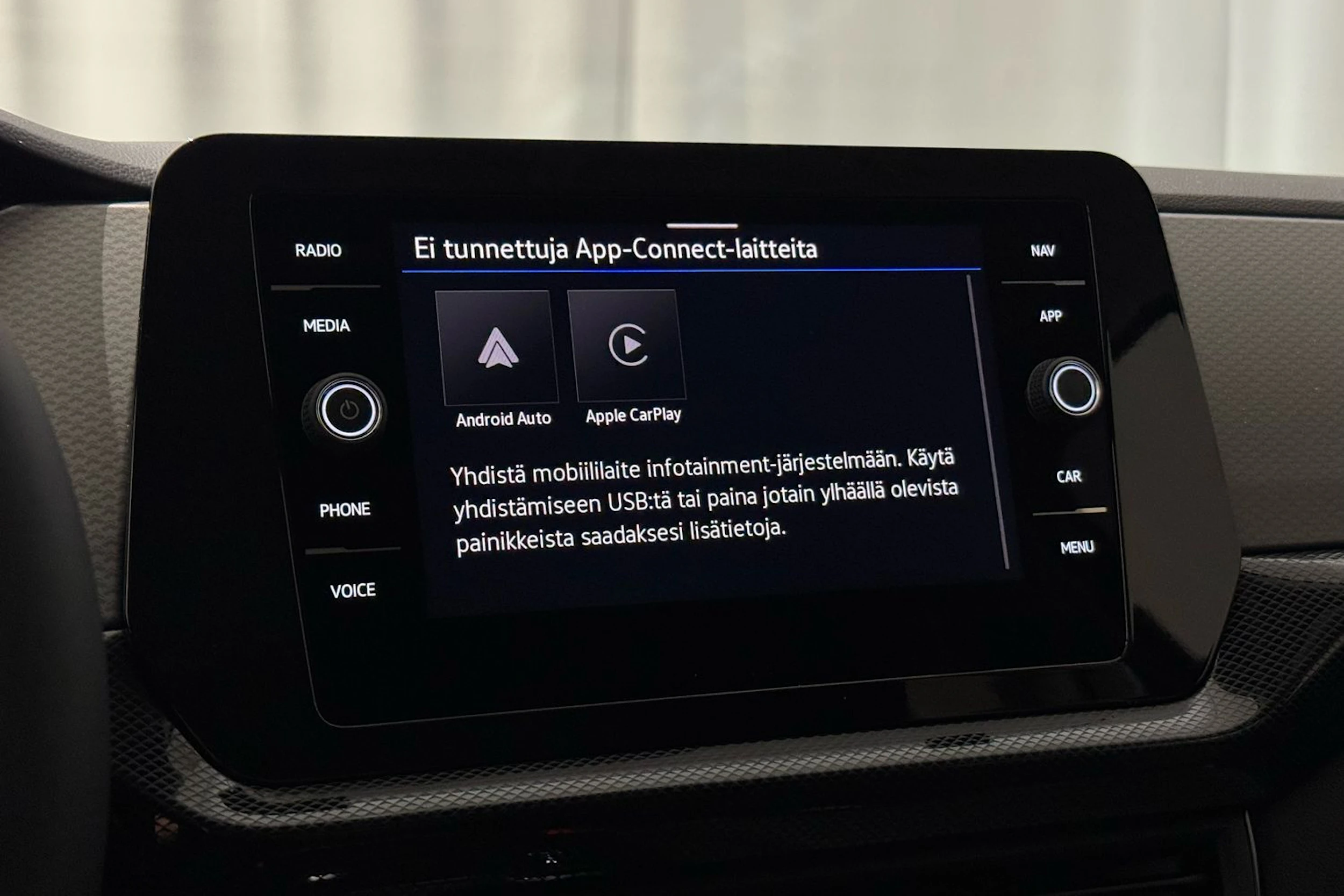 met. harmaa Volkswagen T-Cross 2027 kuva 16.