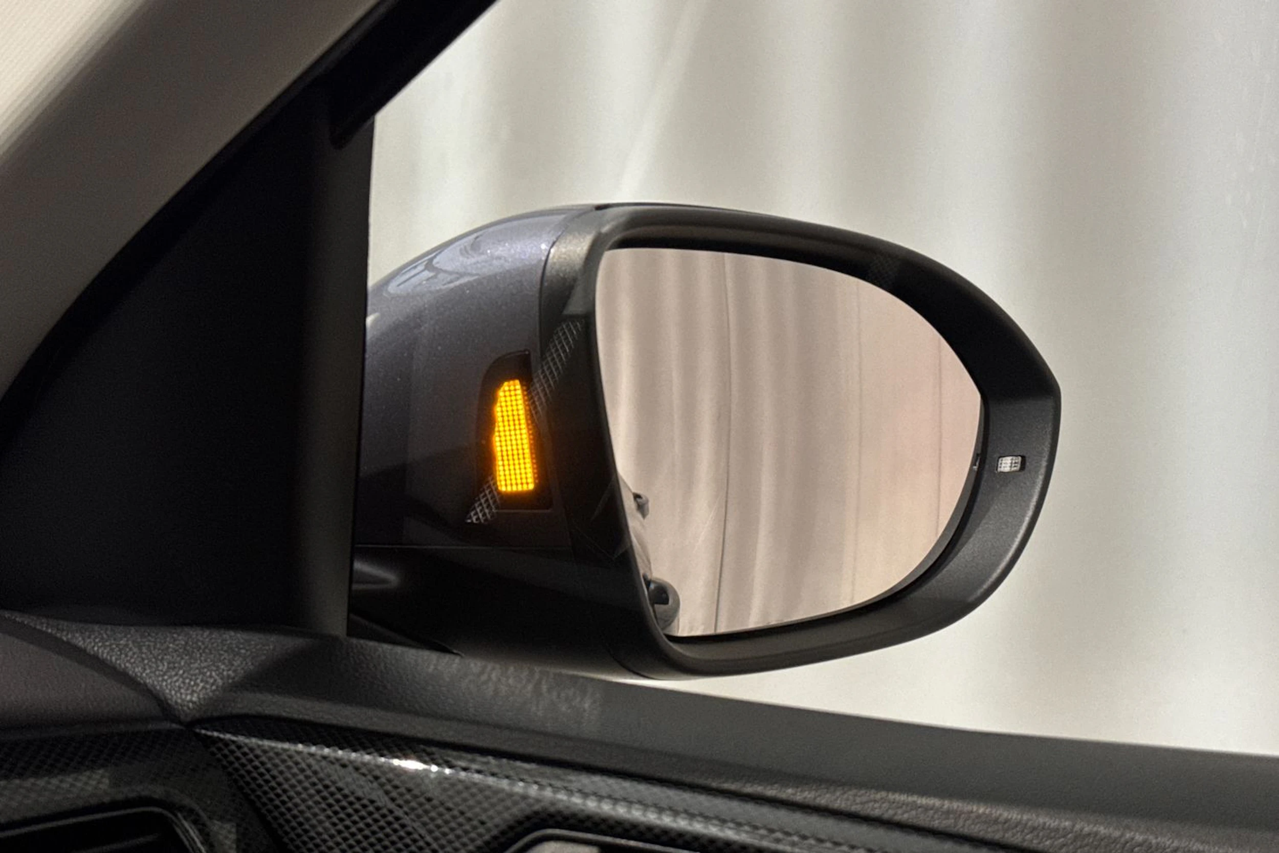 met. harmaa Volkswagen T-Cross 2027 kuva 19.