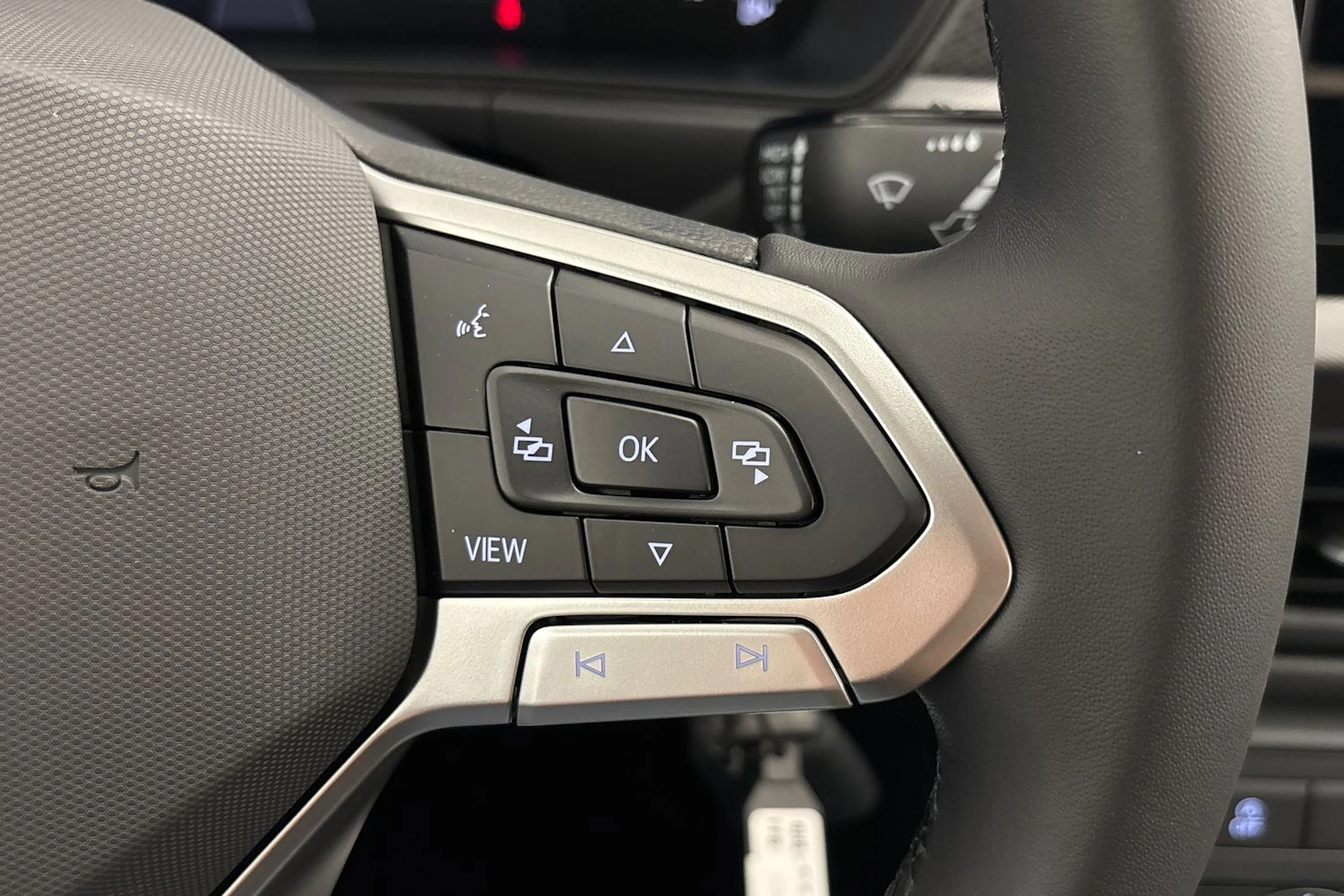 met. musta Volkswagen T-Cross 2027 kuva 14.