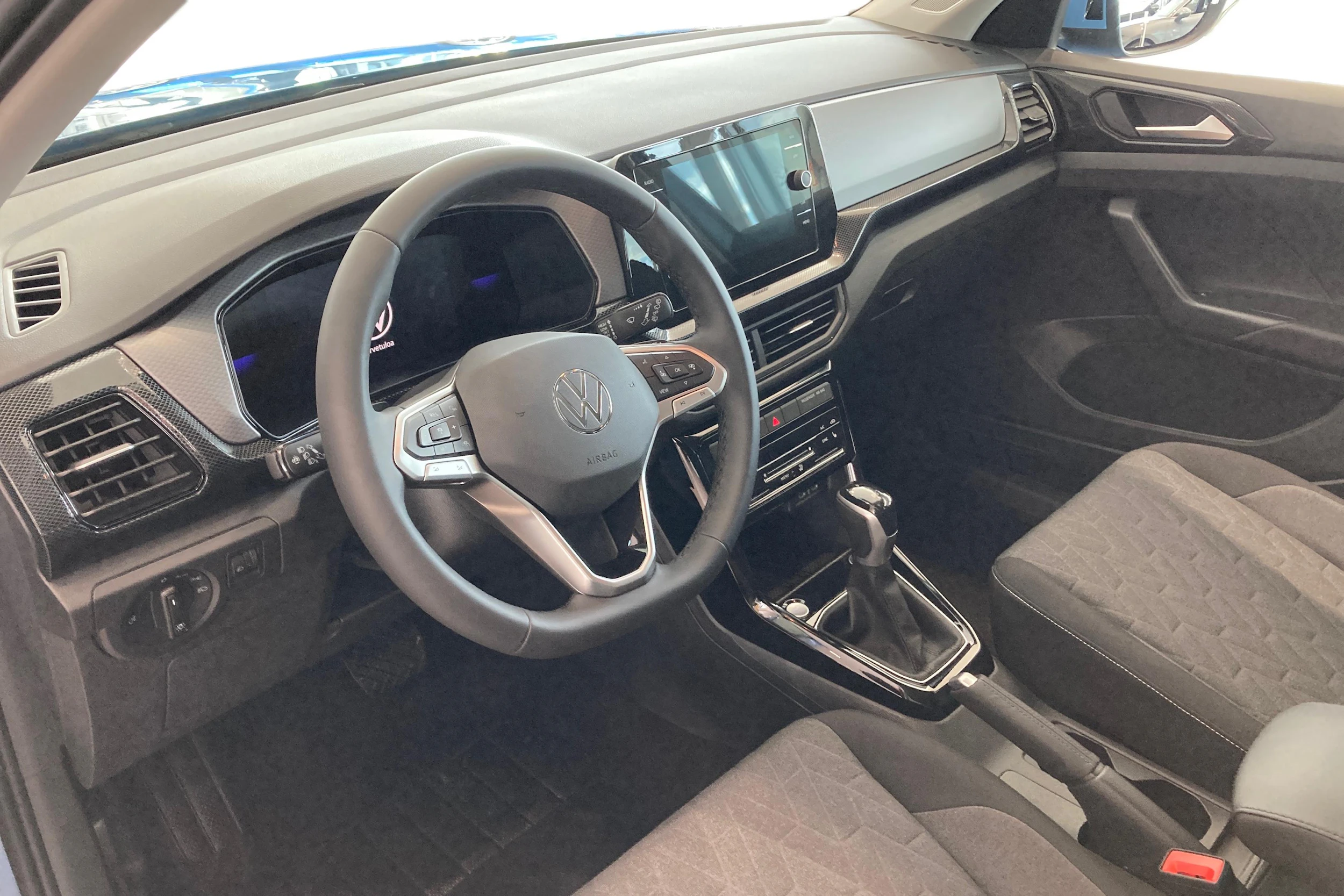 sininen Volkswagen T-Cross 2027 kuva 6.