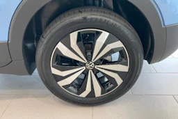sininen Volkswagen T-Cross 2027 kuva 10.