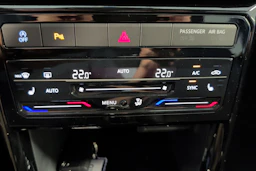 harmaa Volkswagen T-Cross 2027 kuva 17.