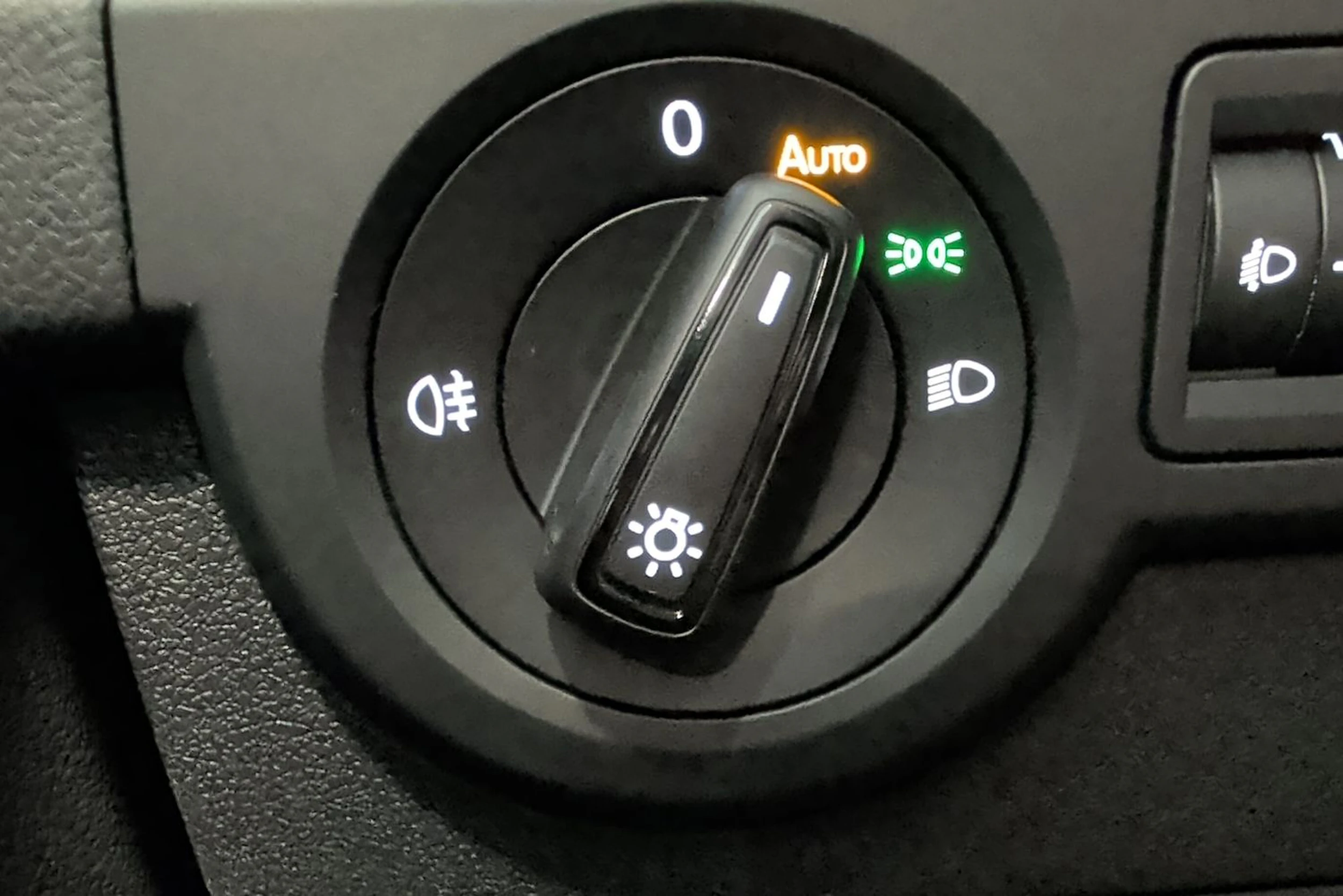 harmaa Volkswagen T-Cross 2027 kuva 21.