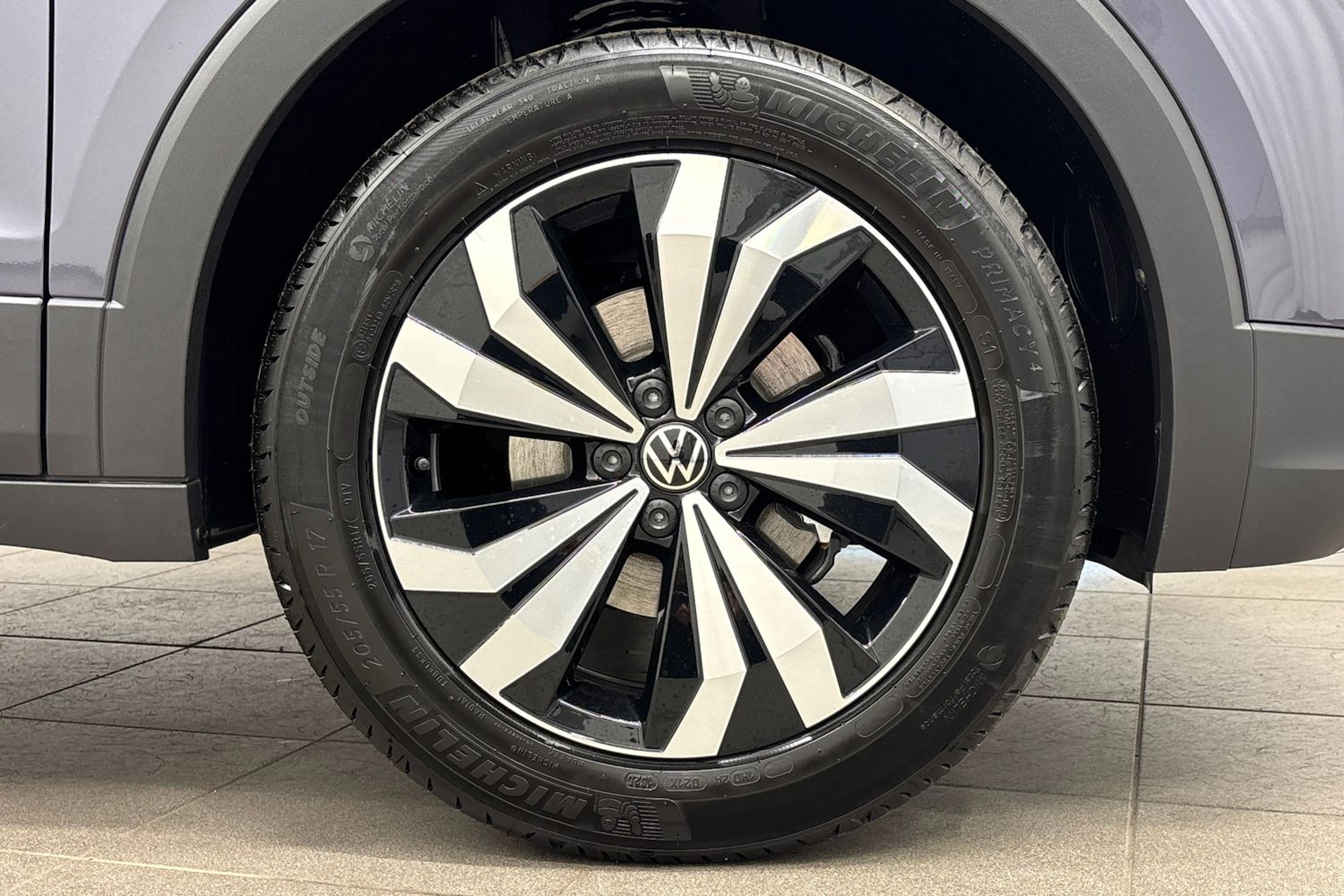 met. harmaa Volkswagen T-Cross 2027 kuva 10.