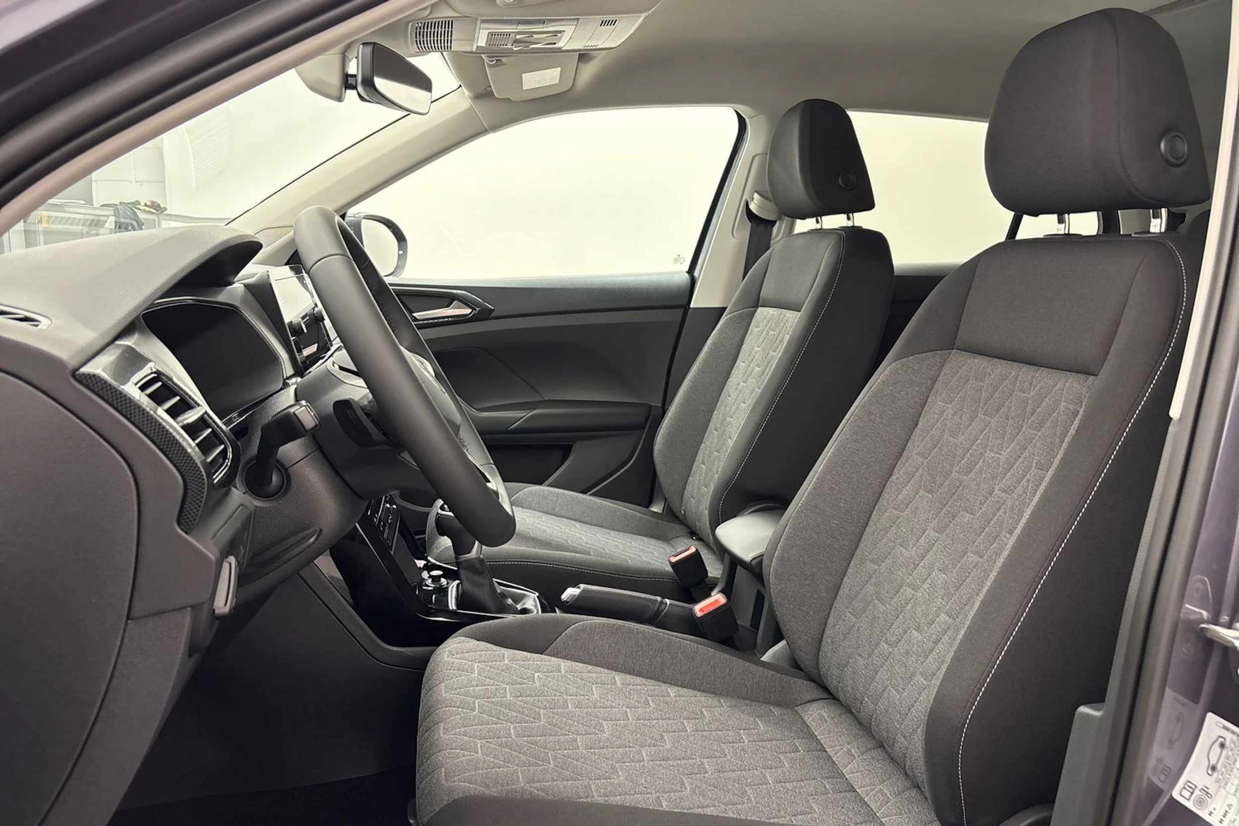 met. harmaa Volkswagen T-Cross 2027 kuva 11.