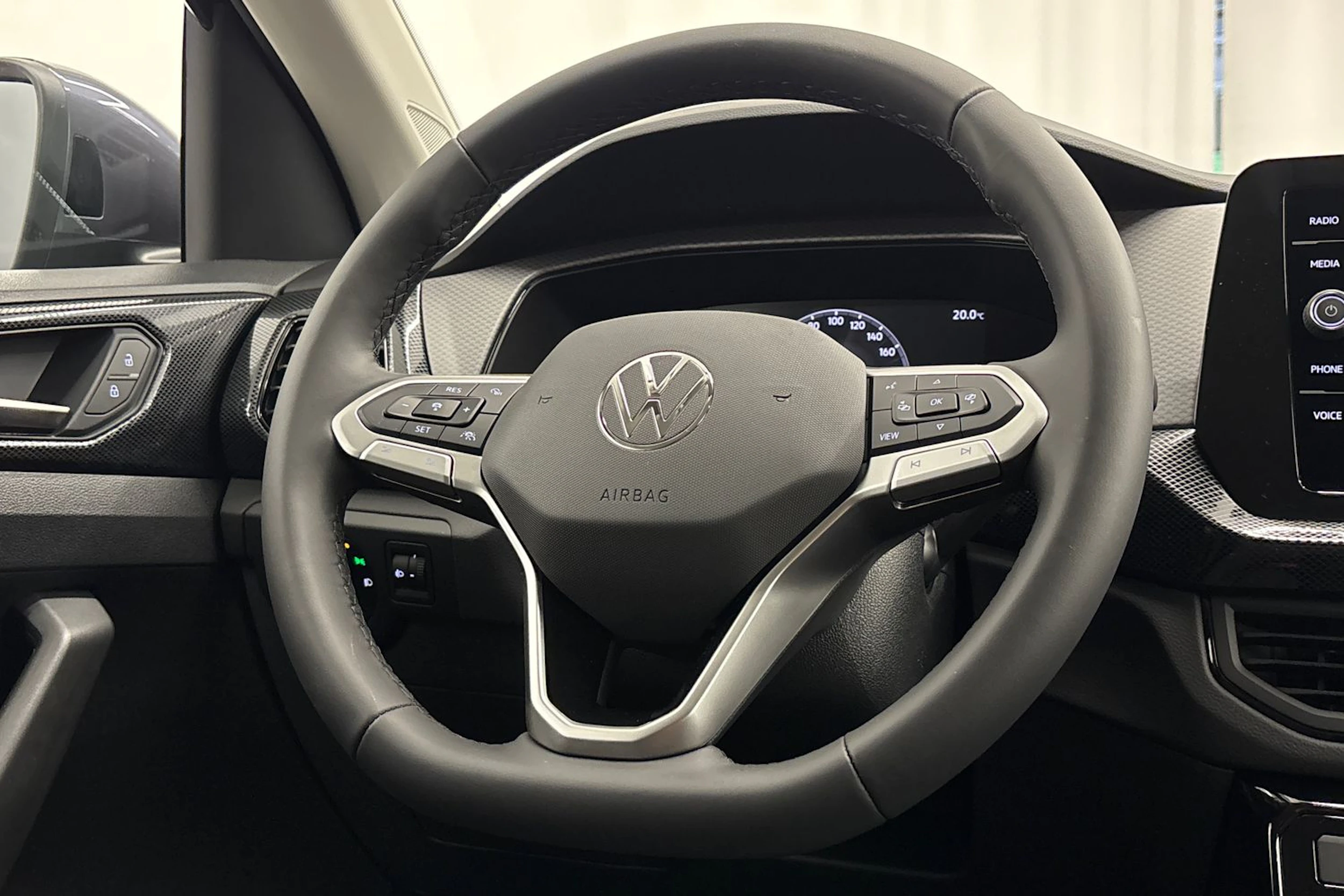 met. harmaa Volkswagen T-Cross 2027 kuva 12.
